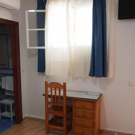 Fantoni Penzion Cádiz